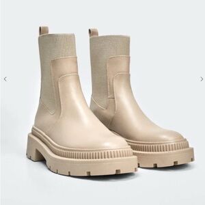 Mango MNG Cream Sock Track Sole Contrast Ankle Chelsea Boots Size 41 (US10)